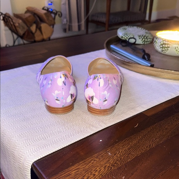 Talbots Lavender Floral Women's Flats - Picture 2 of 5